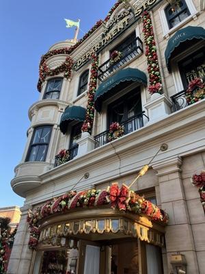[少しずつ]クリスマスの装飾が賑やかに - 東京ディズニーリポート