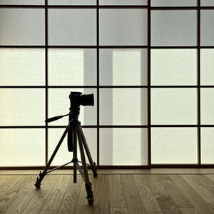 ぼくのカメラの三脚 - 日日日影新聞 (nichi nichi hikage shinbun)