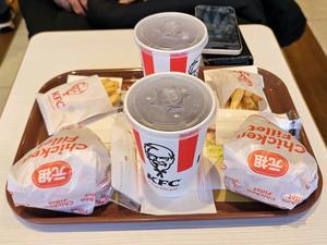 【ケンタッキーフライドチキン】チキンフィレバーガーセット590円！ - 白い羽☆彡静岡県東部情報発信・・・PiPiPi♪