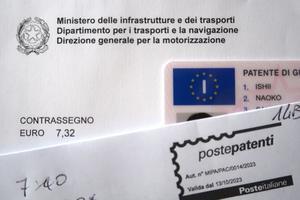 免許証 無事届く 次回も更新は同じところで - イタリア写真草子