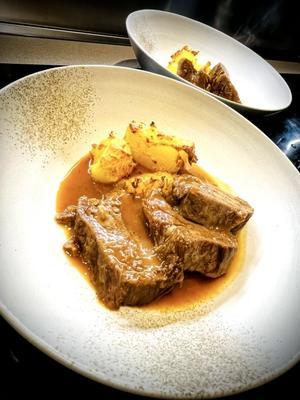 牛タンの白ワイン仕立て - イタリア子連れ放浪記