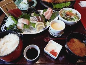 豪華なランチも今日が最後ｶﾅ - その日まで