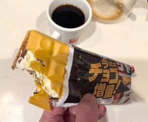 「限定」「今だけ」に弱くて、チョコモナカジャンボ増量に飛びつく（覚えといてください♪ - Isao Watanabeの'Spice of Life'.