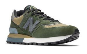 ニューバランス × ストーンアイランド（New Balance × STONE ISLAND）──アーカイブを再解釈した「574 Legacy」異素材アッパーのグリーントーンが魅せる新境地