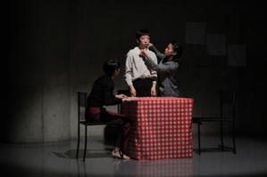 　笑いに焦点をあてた「ダンスブリッジ」賑やかに終わる - セッションハウス　スタッフブログ　【スタッフより。】