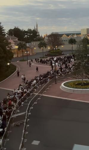 [想定内のランド]平日の平均値 - 東京ディズニーリポート