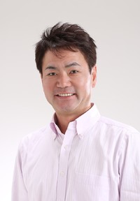 平泳ぎが泳げるようになるまで 第１段階 陸上キック Let Sスイミングクラブ伊東 オーナーのブログ