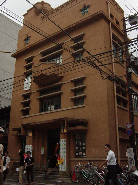 a0012708_01219.jpg