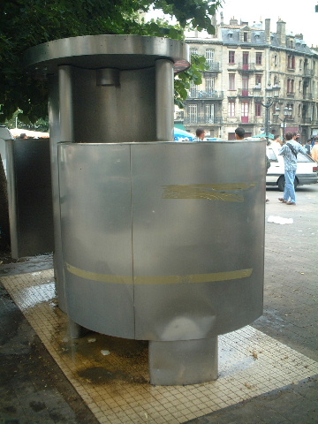 a0008105_04937.jpg