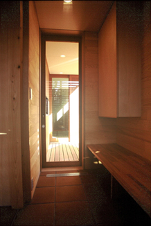 ｏｍソーラーハウス　中野・丸山の家（２００３）　5　ネコ部屋_b0014003_16494699.jpg