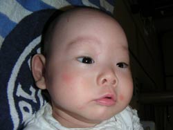 鼻の下が伸びる 赤ちゃんが来る 鼻の下が伸びる 赤ちゃんが来る