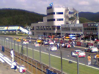 スーパー耐久in英田TIサーキット・前編_a0033733_1985447.jpg