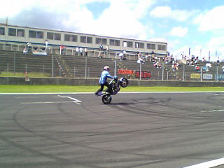 スーパー耐久in英田TIサーキット・前編_a0033733_2034639.jpg