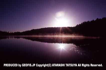 光る池(長野県八千穂高原・白駒池)_b0007284_2129661.jpg