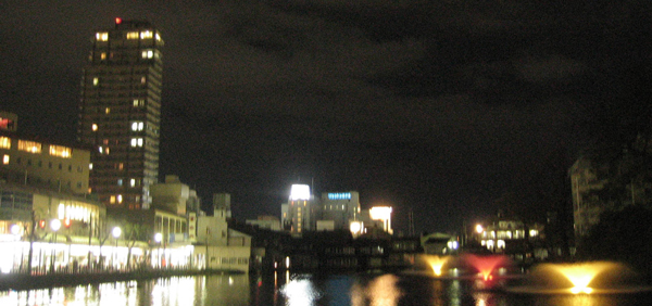 秋田市の夜景 千秋公園のお堀 Air 秋田日記 秋田市の夜景 千秋公園のお堀 Air 秋田日記