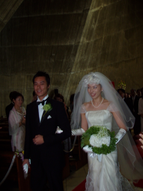 ■9ヶ月目■　イトコの結婚式　「いやぁー、参った！」の巻_b0015047_00873.jpg