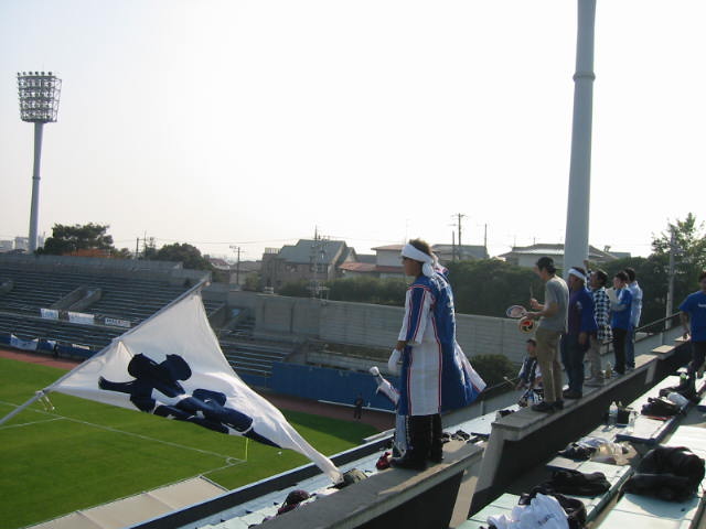 B級グルメパラダイス&サッカーJFL_b0042308_22274753.jpg