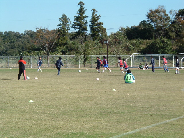 2004.11.13　　　　女子サッカー事情_b0062214_14385842.jpg