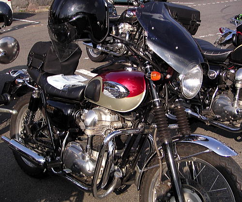初期型のw650用 赤色タンク 初期型のw650用 赤色タンク