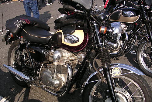 いろんなW650 24、初期型あづき/ウインカー、たる型