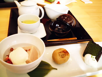 和カフェ …SADEU…_b0016049_22482774.jpg
