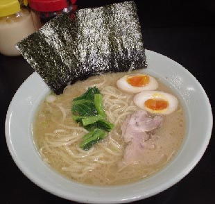 せい家の煮たまごラーメン_c0008598_20391417.jpg