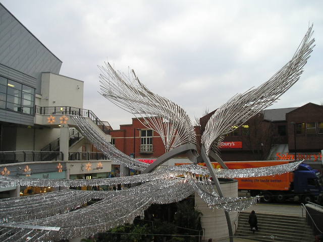 翼大きくひろげて..._b0018004_7262836.jpg