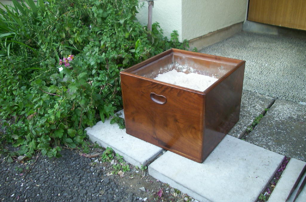 火鉢セット完成_c0004024_11124731.jpg