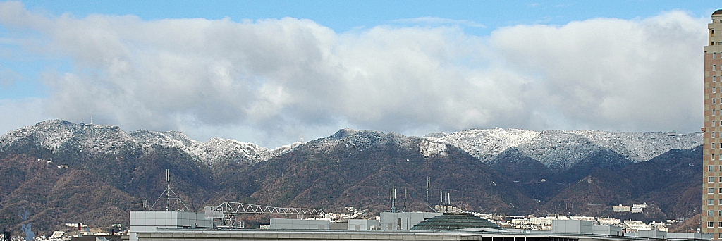 摩耶山からの稜線に積雪_a0030958_21215322.jpg