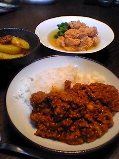 キーマカレー、、、なのに_b0027217_23183485.jpg