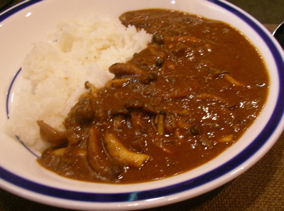 「ぐりるケント」でキーマカレー_b0061411_21502620.jpg