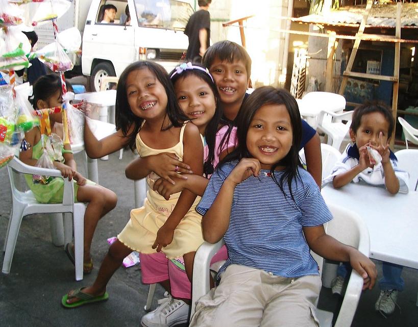 フィリピンの子供たち ｂａｔａ Ng Pilipinas その１ 隠居生活 東京 マニラ行ったり来たり