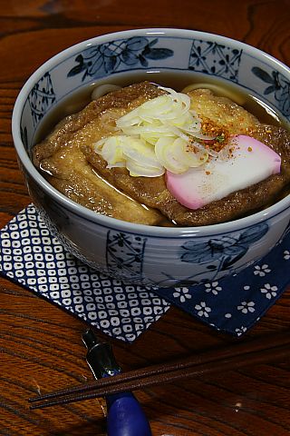 189  きつねうどん_b0002695_22403238.jpg