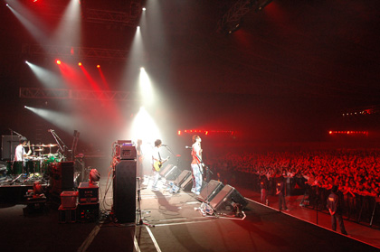 TOUR REPORT【幕張メッセ2days編】_b0022493_14324071.jpg