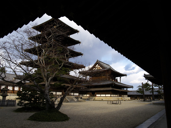 サンテグジュペリ氏と法隆寺百済観音像_a0031363_1741329.jpg