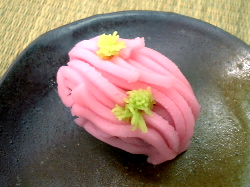 茶席上生菓子『糸桜』_c0050395_11422241.jpg