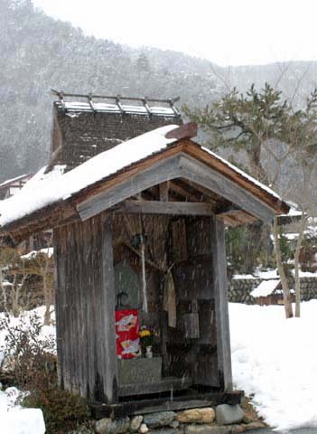 京都・美山の雪景色_c0036080_21371373.jpg