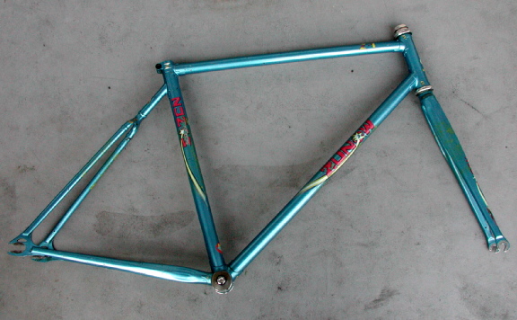 10□ZUNOW Z1 PIST : 写真と空と自転車と 10□ZUNOW Z1 PIST : 写真と空と自転車と