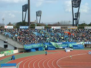 湘南vs横浜@平塚競技場（参戦）_b0000829_2343020.jpg