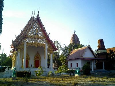 #035 ワット・プラ・シー・ラッタナマハータート(วัดพระศรีรัตนมหาธาตุ)_c0039685_2338717.jpg