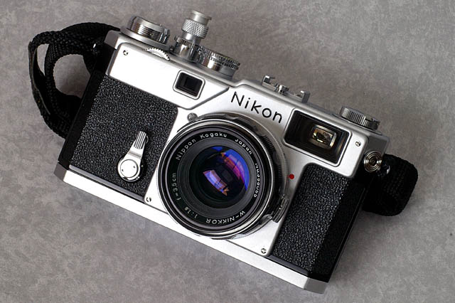 NIKON S3-2000 Year Limited Edition : DNF