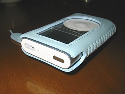 Incase Handcrafted Leather Sleeve for iPod Mini_b0043691_1384558.jpg