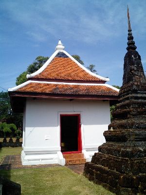 #047 ワット・ブッパーラーム(วัดบุปผาราม) ~トラート~_c0039685_2149614.jpg