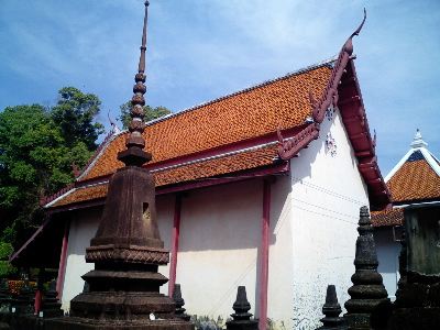 #047 ワット・ブッパーラーム(วัดบุปผาราม) ~トラート~_c0039685_21503715.jpg