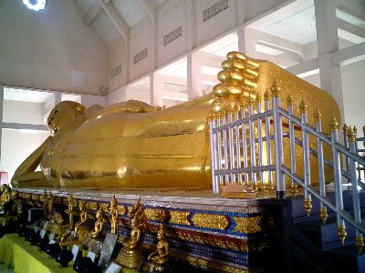 #049 ワット・パイローム(วัดไผ่ล้อม) ~チャンタブリー~_c0039685_221233100.jpg