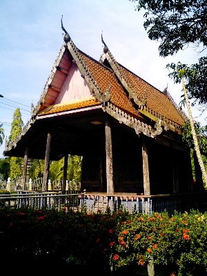 #050 ワット・プラップ(วัดพลับ) ~チャンタブリー~_c0039685_16564473.jpg