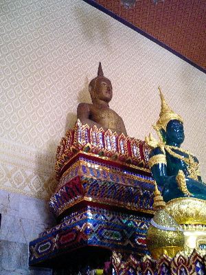 #052 ワット・プロム・マニー(วัดพราหมณี) ~ナコーンナーヨック~_c0039685_1335365.jpg