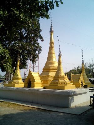 #055 ワット・バーンポーン(วัดบ้านโป่ง) ~ラーチャブリー~_c0039685_21595836.jpg