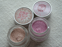 stila　shadow　pots_c0071296_21205590.gif