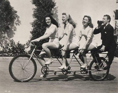 3人乗り 4人乗り Triplet Quadruplet 自転車モノクローム